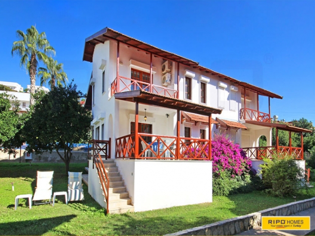 Villa PROPERTIES in Alanya / Demirtas